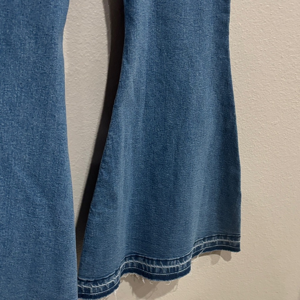 Wild Fable High-Waisted Flare Jeans in Denim Blue - Picture 5 of 6